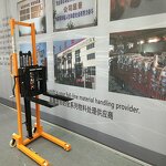 Self Loading Forklift Manufacturer - Factory Supply 500-1000kg Electric Cargo Lift