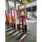 Manual Pallet Stacker Manufacturer - 1000-3000kg 1600mm Heigh Hand Hydraulic Truck