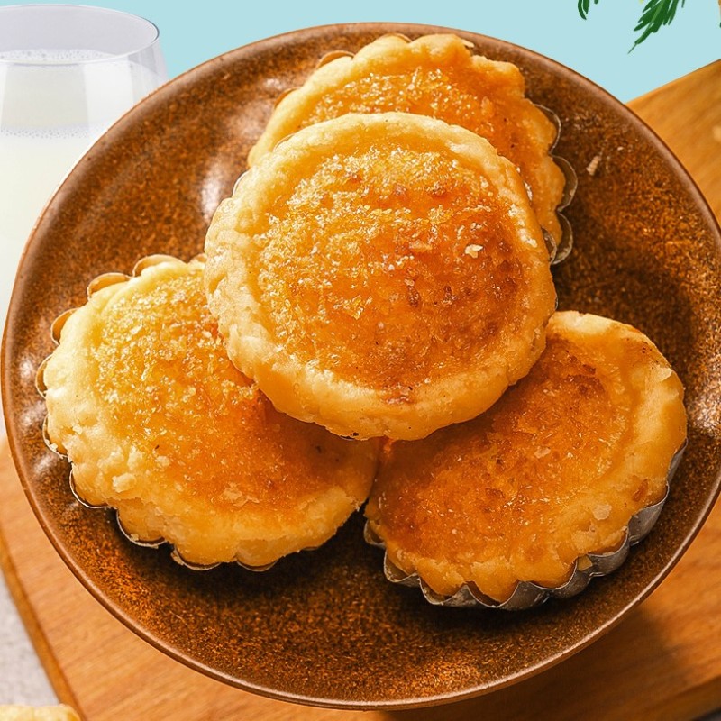 Chinese Traditional Pastry Sweet Coconut Pie Chinese Style Desserts Coconut Cake with Glutinous Rice Core