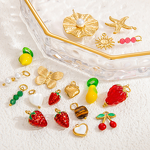 Cartoon Pendant Supplier - Strawberry Heart Enamel Pendant