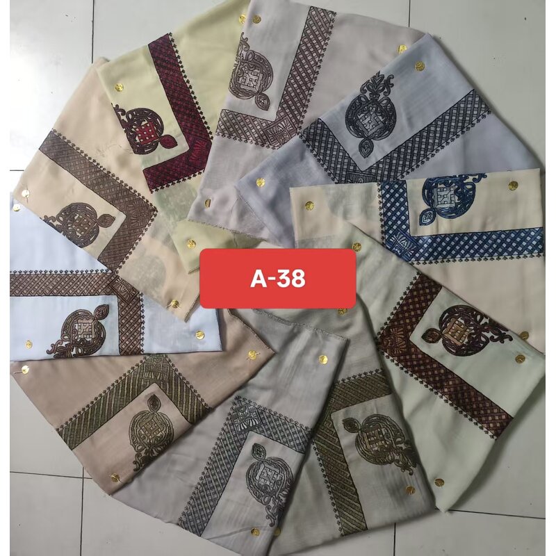 Yemen Scarf Factory - Men's Embroidered Square Shawl