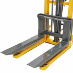 Manual Stacker Manufacturer - Hydraulic 3 Ton Material Handler