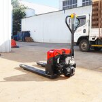 Walking Stacker Crane Manufacturer - 1.6-3m Manual Stacker Crane