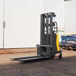 Electric Stacker Crane Supplier - 1-2 Ton Walking Support Leg Stacker