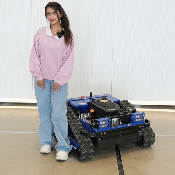 Remote Control Lawn Mower Manufacturer - EPA Crawler Portable Robot Mower
