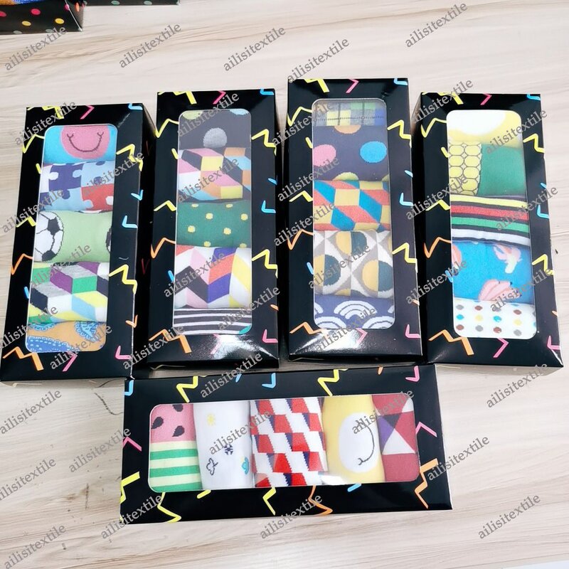 Gift Boxed Socks Manufacturer - OEM Custom Striped Socks