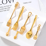 Resin Accessories Factory - OEM Miniature Food Fork Spoon