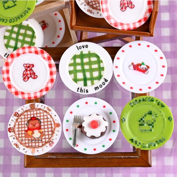 Resin Crafts Factory - OEM Simulation 3D Cartoon Dish Dollhouse
