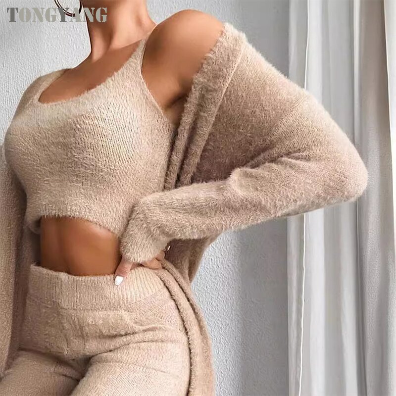 Women's Set Factory - OEM Autumn Winter Sexy V-neck Plush