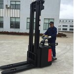 Battery Pallet Stacker Manufacturer - OEM 1000kg 2.5M Walkie Operation
