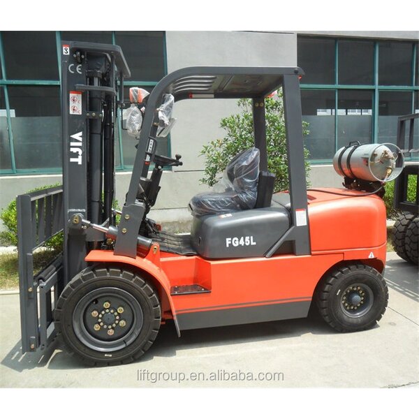 LPG Forklift Manufacturer - OEM 8000lb Triple Mast Pneumatic
