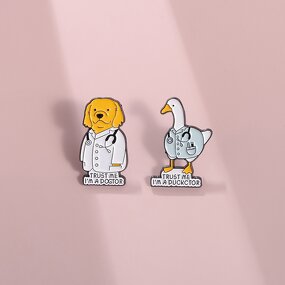 Enamel Pins Factory - Funny Duck Doctor Animal Medical Badge