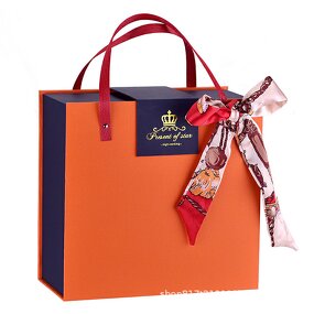 Gift Box Factory - Sophisticated Wedding Guest Favour Box