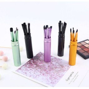 眼影盘生产厂家-带刷具和定制标签