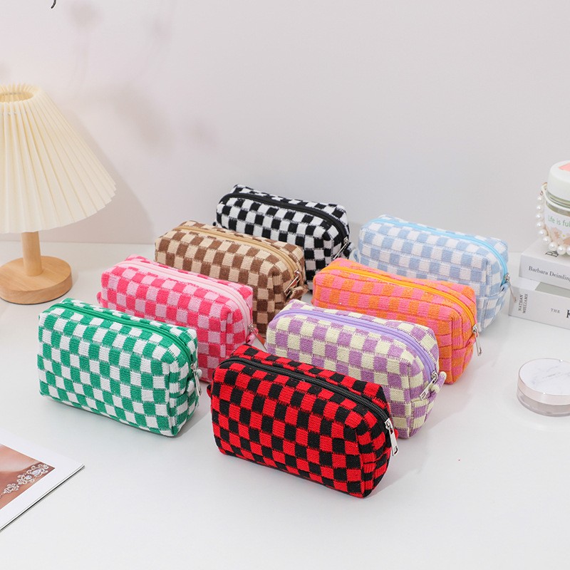 Makeup Bag Factory - Large Capacity Checkered Knitted Polyester