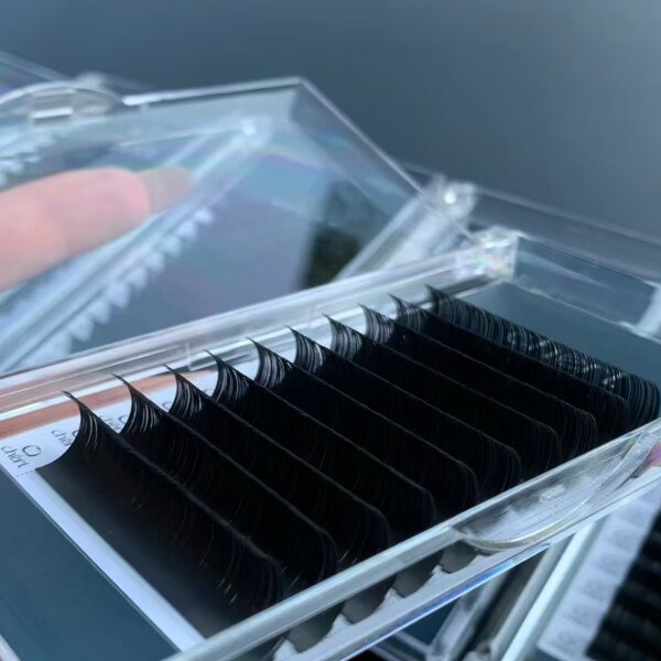 Cashmere Lash Trays Factory - Dark Matte Vegan Cruelty-Free