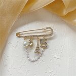 Brooch Manufacturer - OEM/ODM Custom Vintage Crown Rhinestone Brooch
