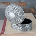 Jewelry Box Manufacturer - OEM/ODM Custom Zinc Alloy Oval Wedding Ring Box