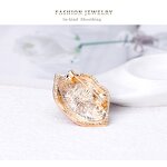 Lipstick Brooch Supplier - Custom Luxury Sexy Lips Pin