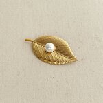 Metal Leaf Brooch Supplier - Custom Simulated Pearl Pin