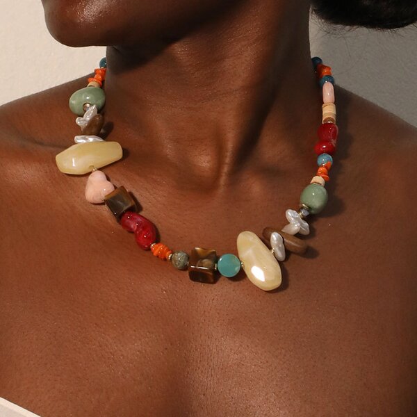 Stone Necklace Manufacturer - Custom Colorful Natural Clavicle