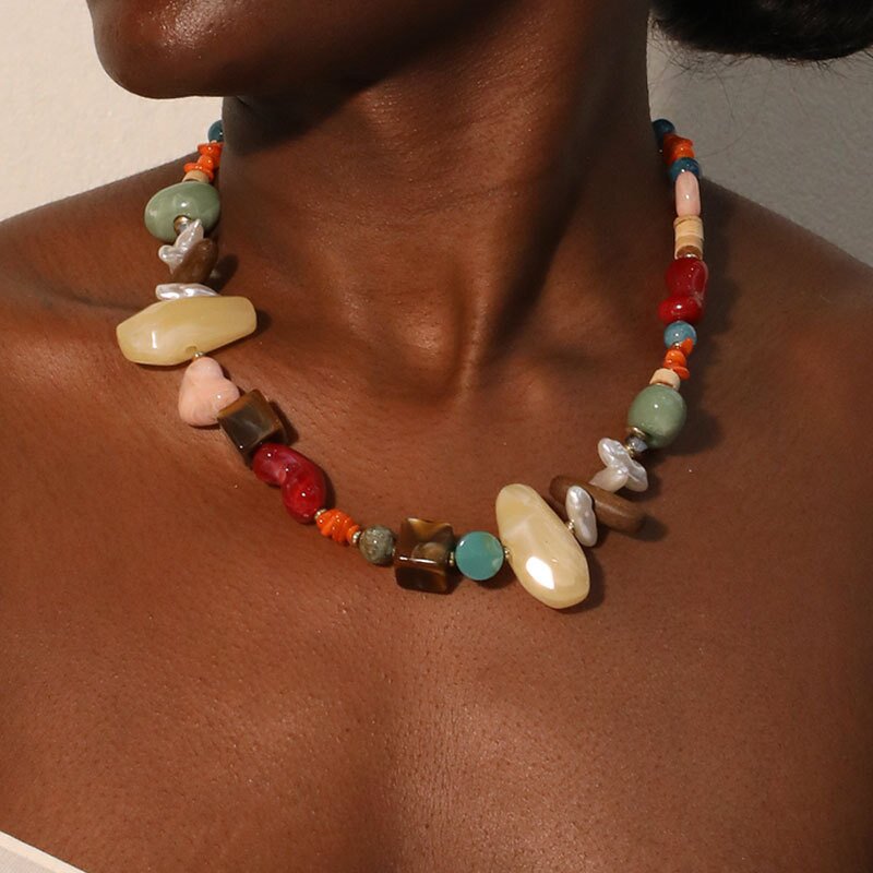 Stone Necklace Manufacturer - Custom Colorful Natural Clavicle