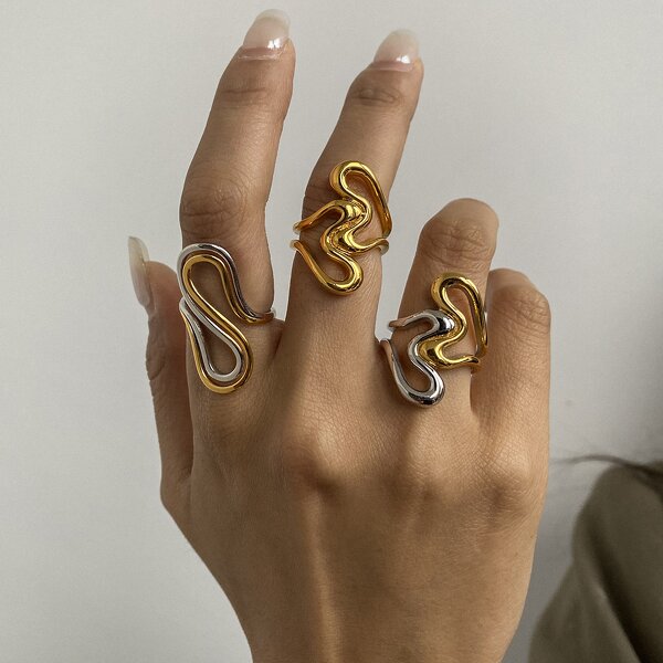 Exaggerated Ring Factory - Custom Titanium Steel Hand