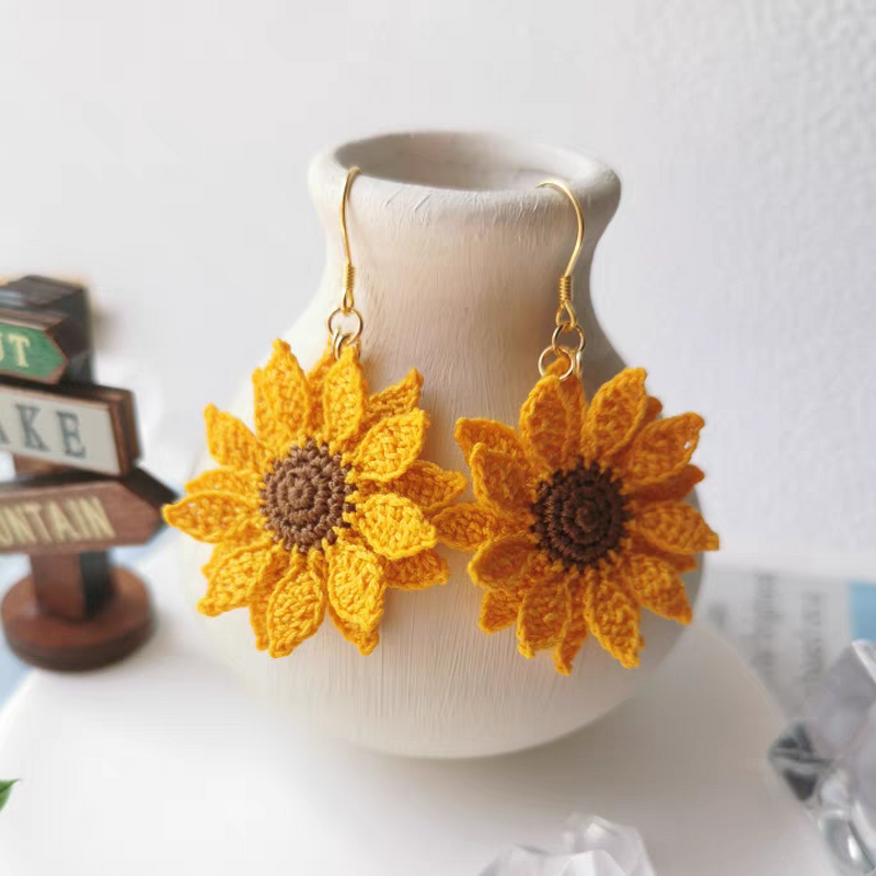 Crochet Earring Manufacturer - OEM/ODM Custom Sunflower Miniature Necklace