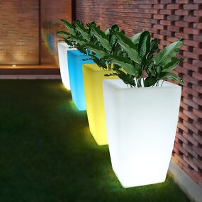 Luminous Flower Pot Manufacturer - OEM/ODM Custom Solar Garden Sculpture Planter