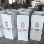 Flower Pot Manufacturer - OEM/ODM Custom Big Square Fibre Glass White Black