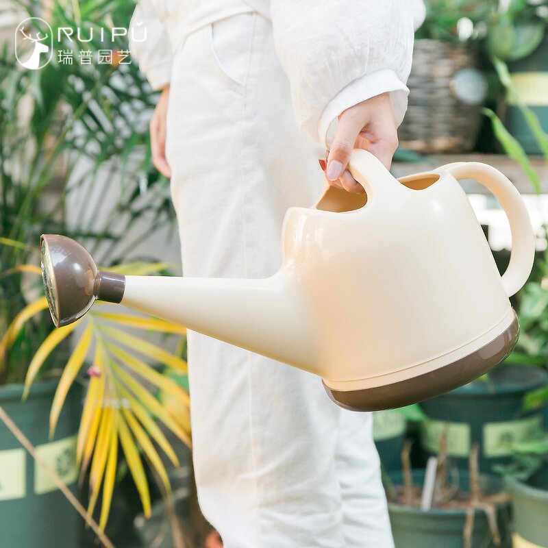 Watering Can Manufacturer - OEM/ODM Custom 4l Plastic Decorative Garden Can