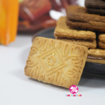 饼干源头工厂-中国100g夹心饼干定制