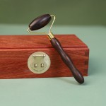 面部滚轮生产商-批发木制抗衰老紧肤按摩器