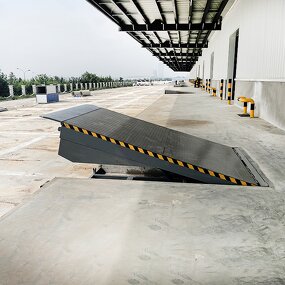 Dock Leveller Manufacturer - OEM/ODM New Overweight Cargo Transport Platform for Loading