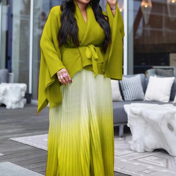 African Suit Manufacturer - OEM African Women's Clothing Pleated Print Top + Gradient Color Skirt Suit