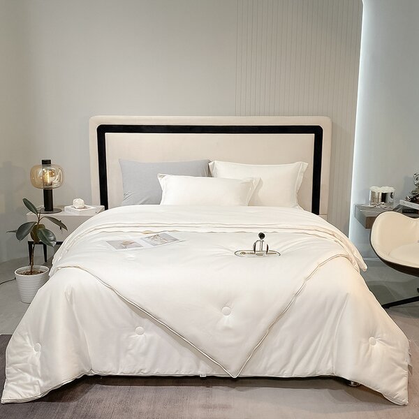 Luxury Quilt Factory - Four Seasons 100% Polyester Hollow Fiber