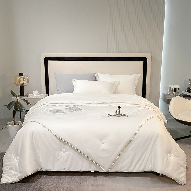 Luxury Quilt Factory - Four Seasons 100% Polyester Hollow Fiber