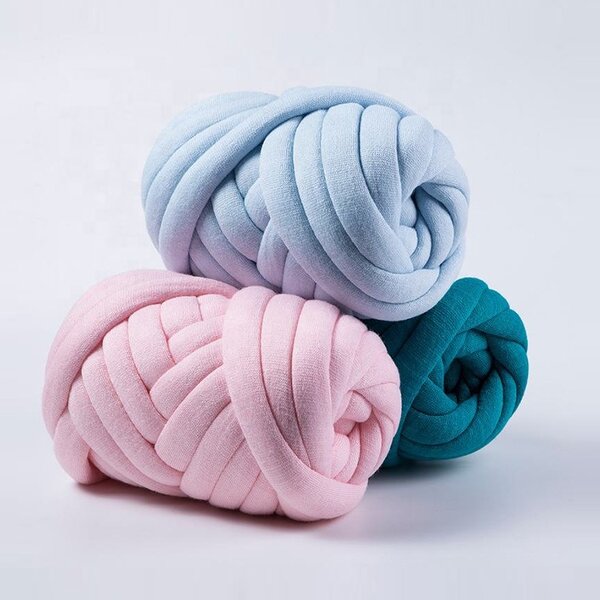Chunky Yarn Manufacturer - Giant Tubular Yarn for DIY Blankets