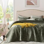 Bedspread Coverlet Manufacturer - Luxury Modern Velvet Quilt Bedding Set