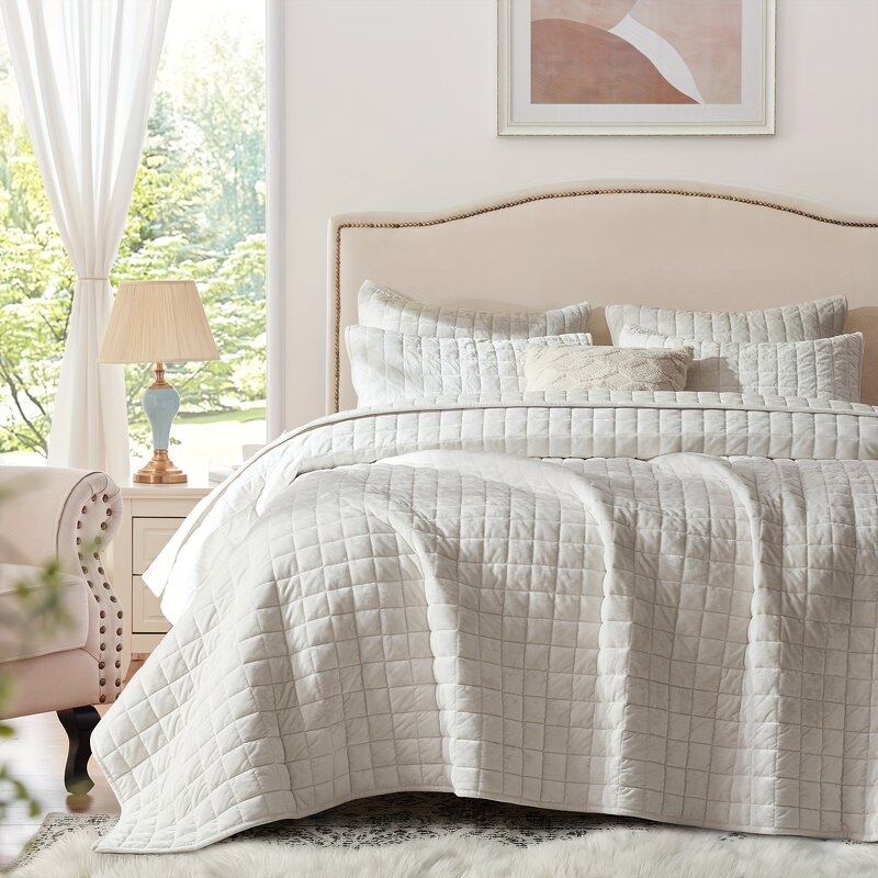 Bedspread Coverlet Manufacturer - Luxury Modern Velvet Quilt Bedding Set