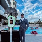 Photo Booth Factory - Customizable Detachable iPad & DSLR Oval for Wedding