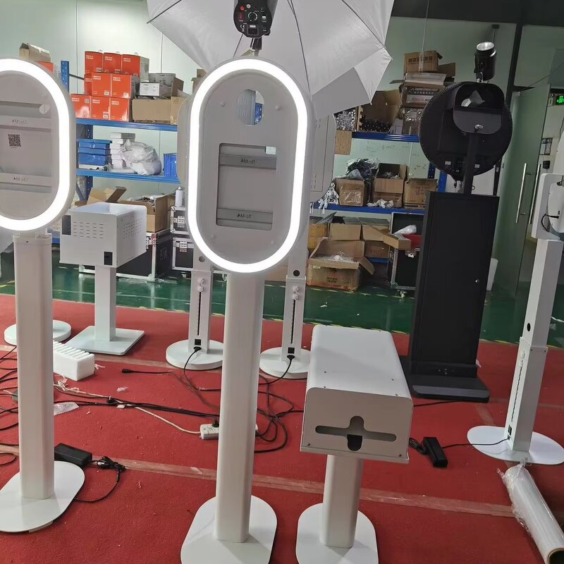 Photo Booth Kiosk Manufacturer - Selfie iPad Shell Social Media Dedicated