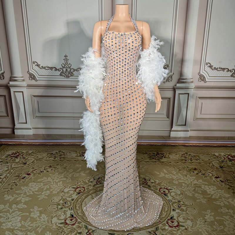 Plus Size Clubbing Dress Manufacturer - OEM/ODM Novance Y5224 With Crystals Chic Halter Evening Dresses