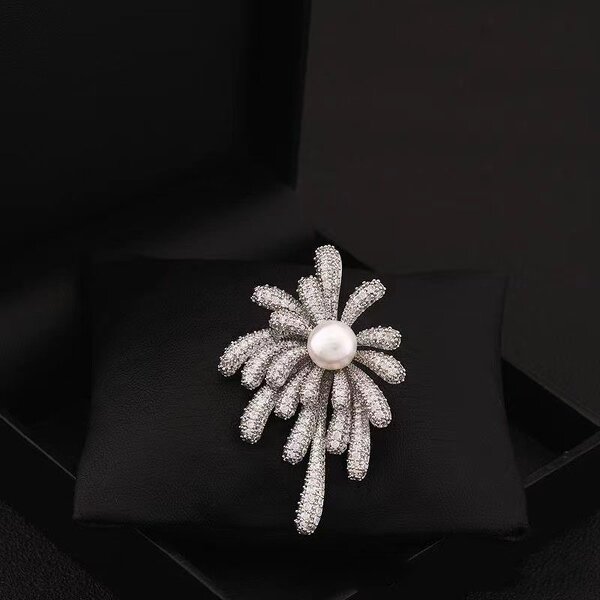 Luxury Brooch Factory - OEM/ODM 2026 Light Fireworks Retro Zircon Pearl Artistic Style