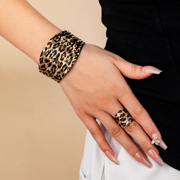 Open Bracelet Set Manufacturer - OEM/ODM Exaggerated Metal Wide Leopard Print Ring Gold