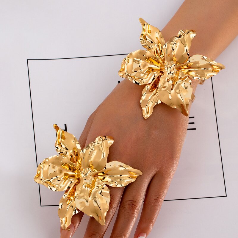 Bracelet Ring Set Factory - OEM/ODM 2026 Exaggerated Pleated Flower Opening Bangle