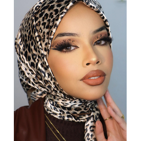 Satin Scarf Factory - OEM 90x90cm Leopard Print Square Headscarf