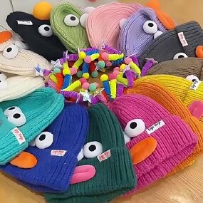 Sausage Lips Hat Manufacturer - OEM/ODM Cute Comfortable Acrylic Yarn Adorable Winter Beanie