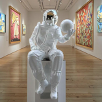 Resin Sculpture Manufacturer - OEM Creative Spaceman Astronaut Fiberglass Live Size Hand-painted Waterproof