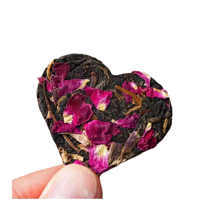 Dianhong Rose Black Tea Rose Petal Flower Blended Ancient Tree Black Tea From Fengqing Yunnan Mini Tea Cake